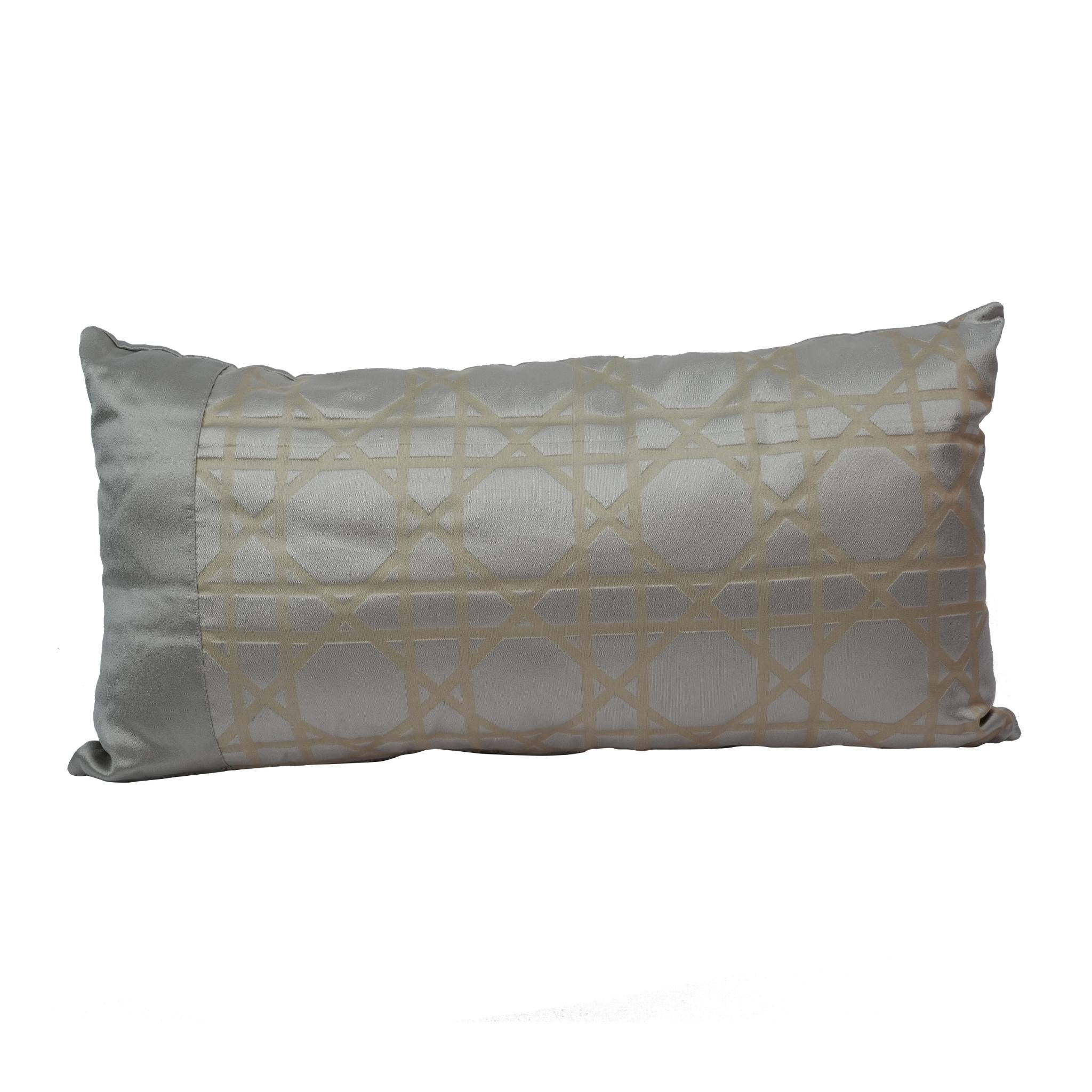 CUSHION VIENNA RECT DARK SILVER