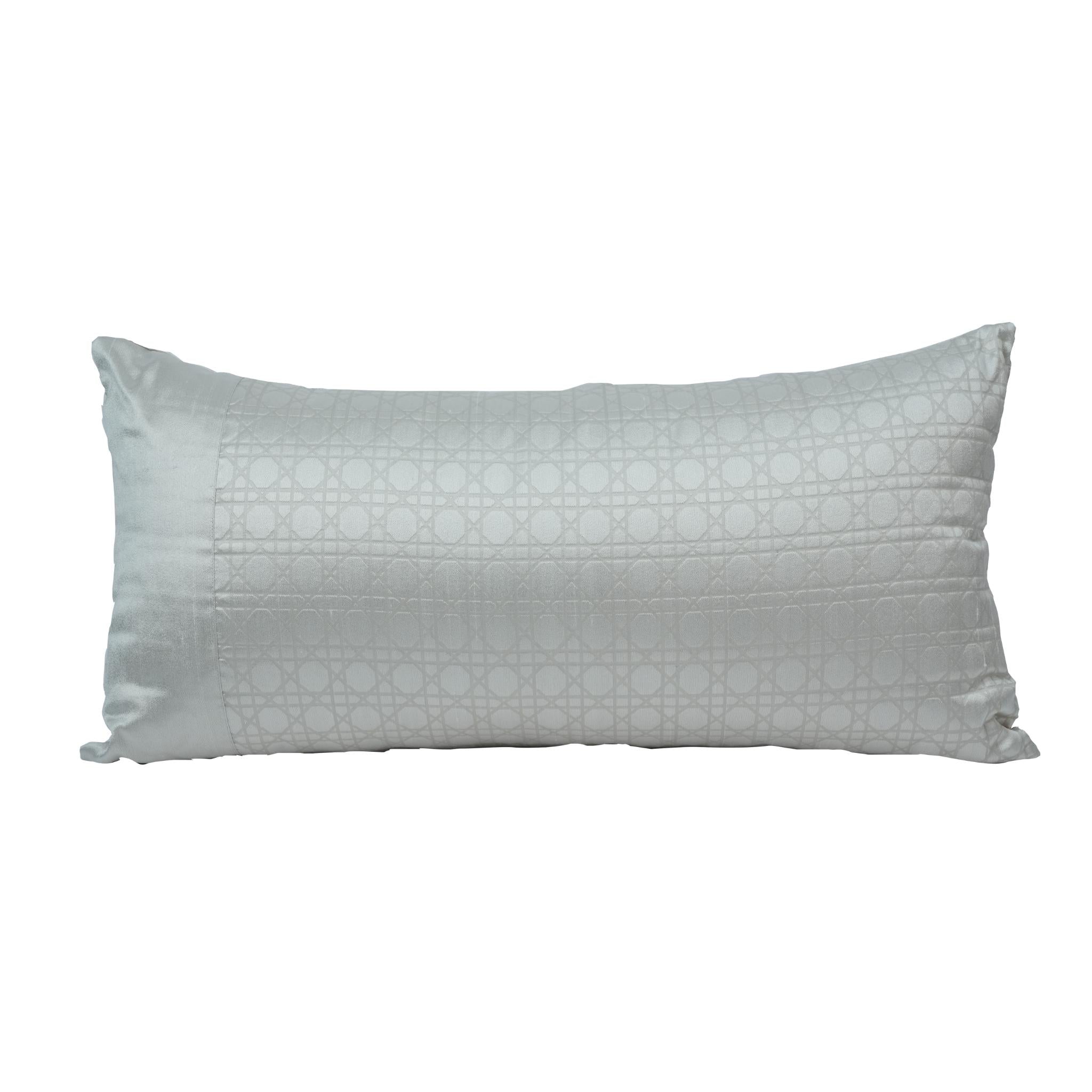 CUSHION LINZ RECT LIGHT BLUE