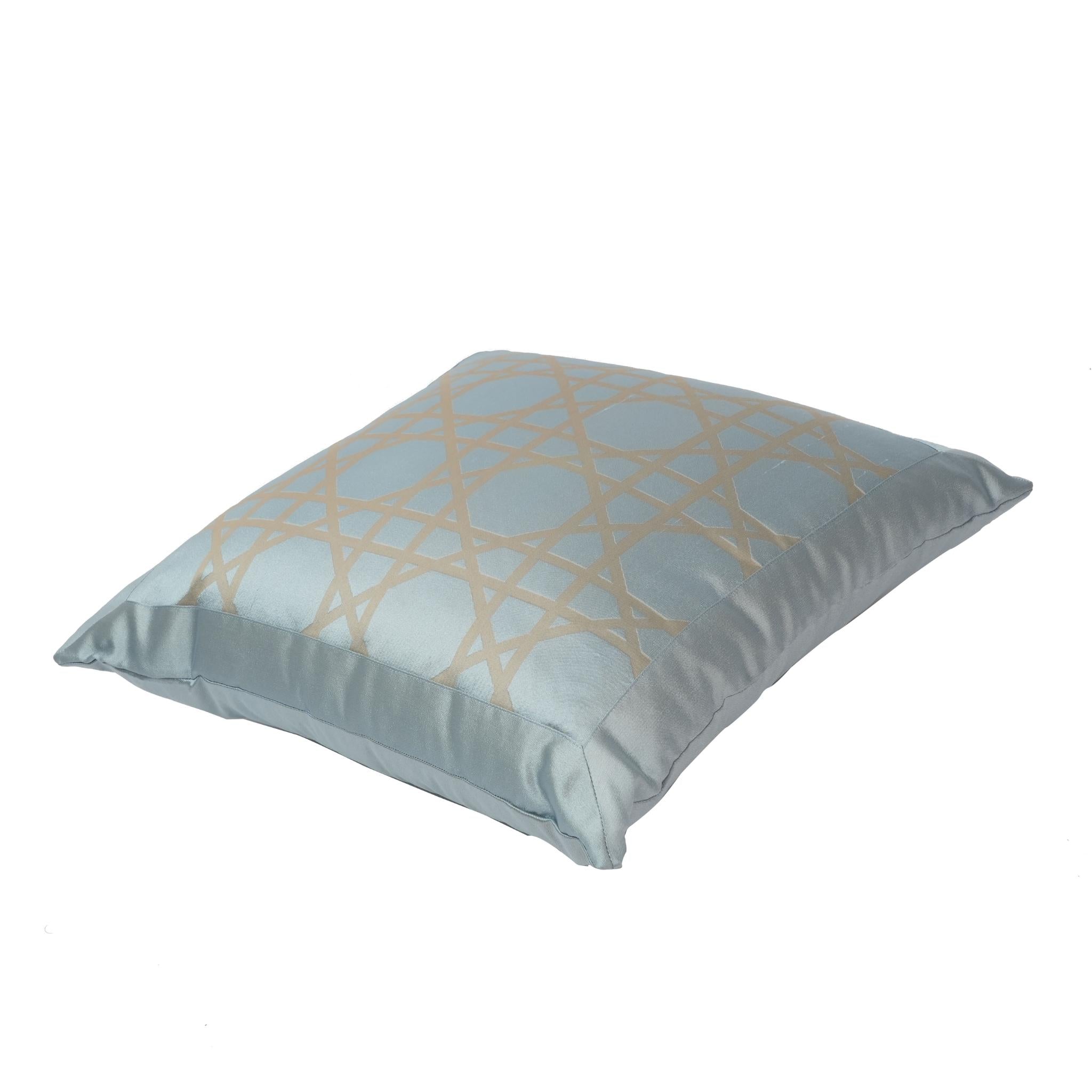 CUSHION VIENNA LIGHT BLUE