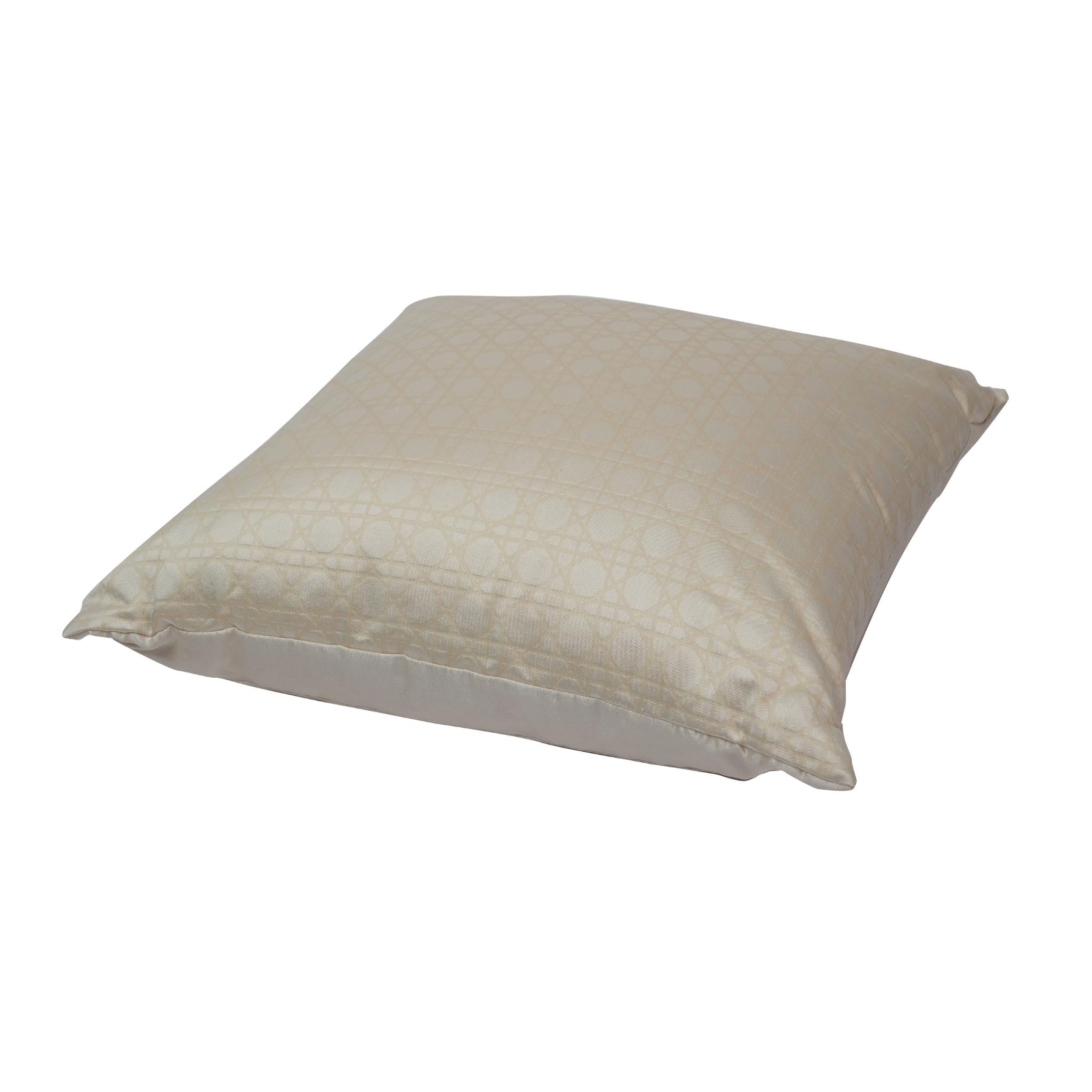 CUSHION LINZ SILVER