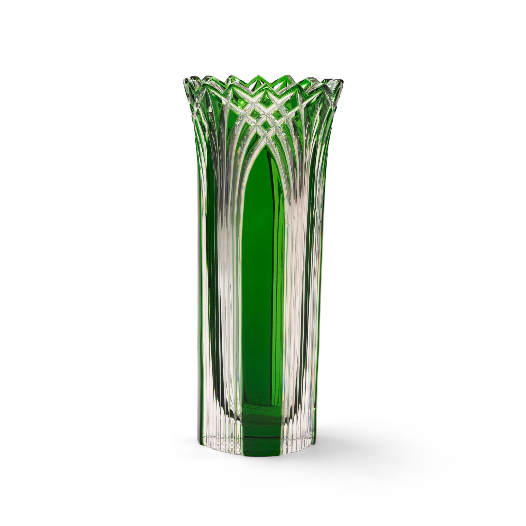 VASE GOTIK  ,  GREEN